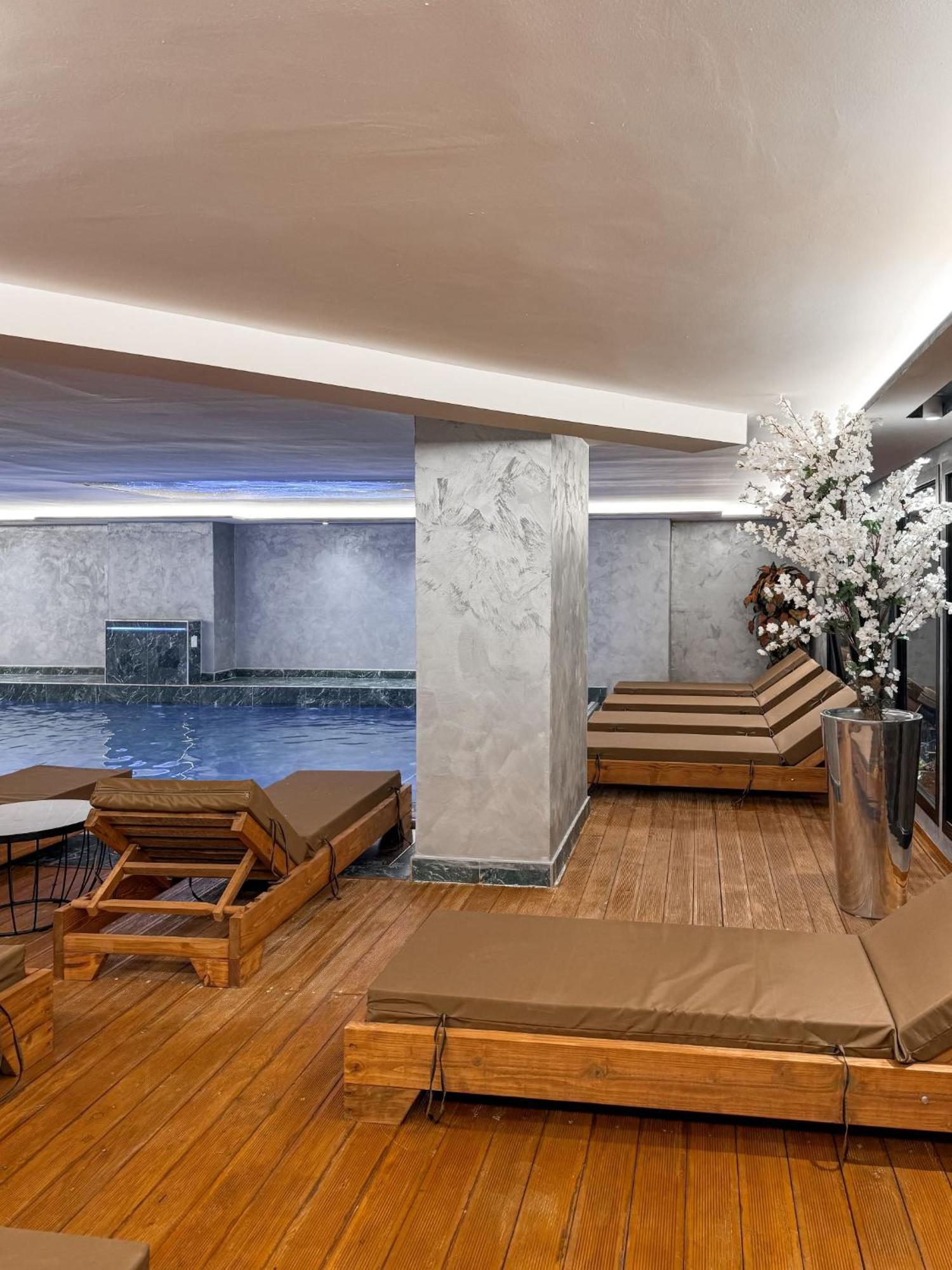 Toer Hotel & Spa Saranda Zewnętrze zdjęcie