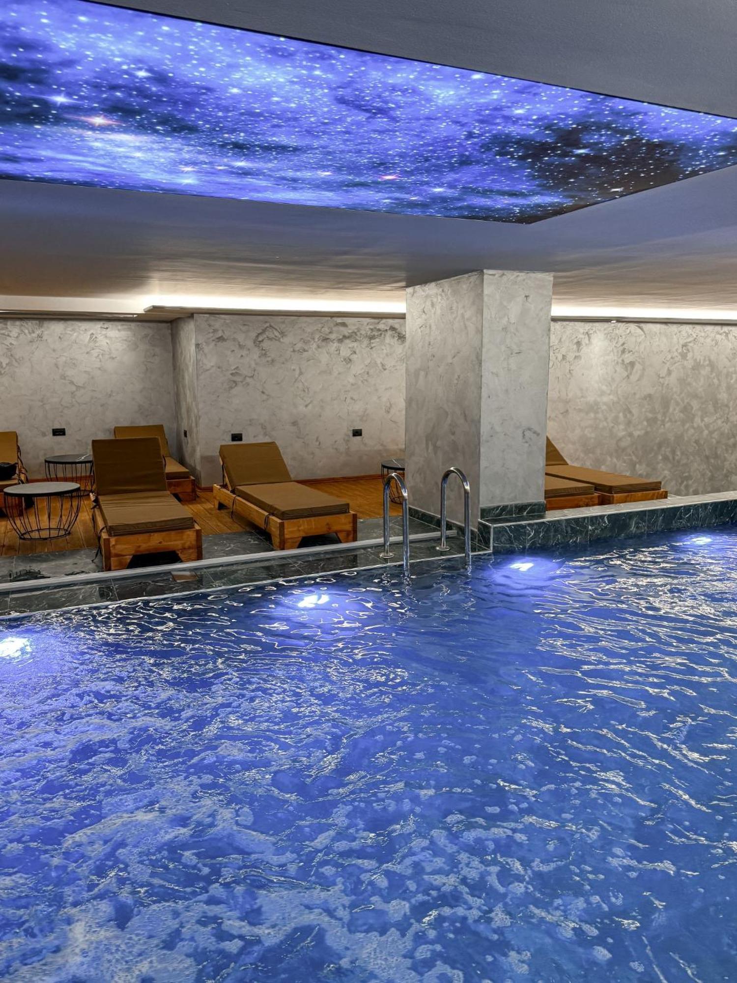Toer Hotel & Spa Saranda Zewnętrze zdjęcie