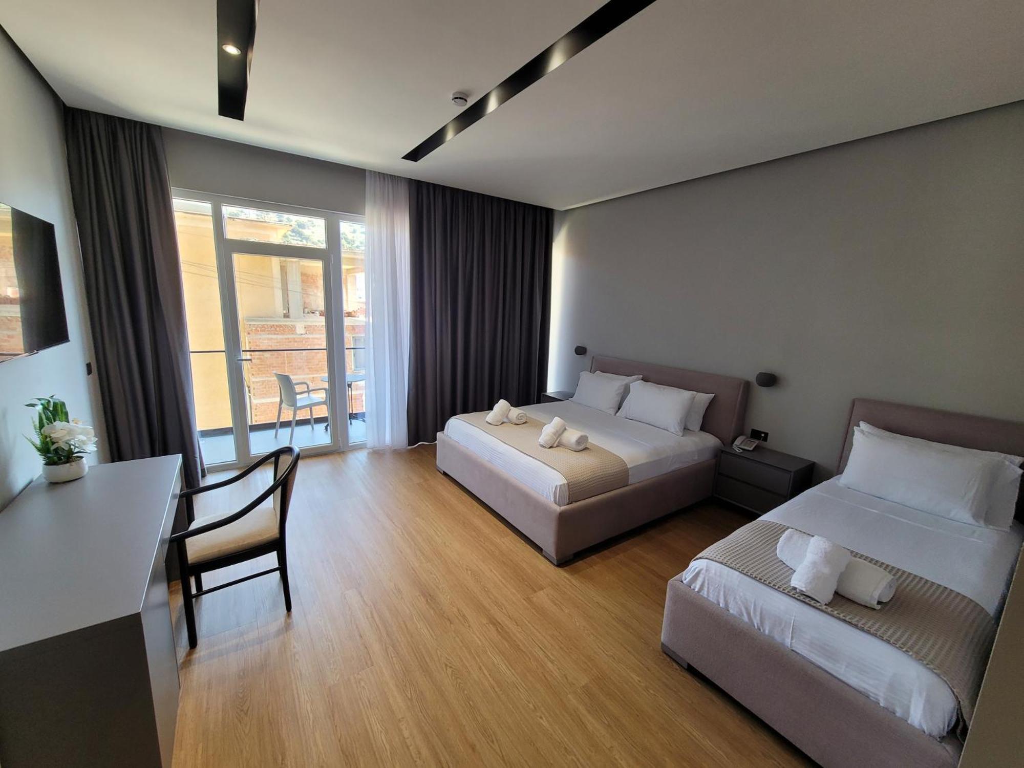 Toer Hotel & Spa Saranda Zewnętrze zdjęcie