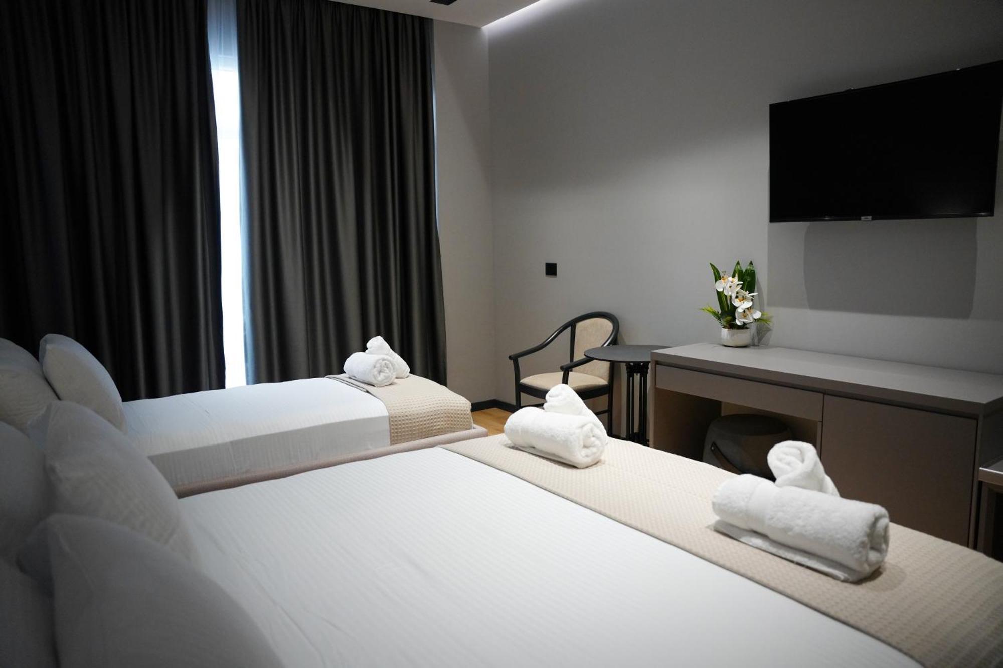 Toer Hotel & Spa Saranda Zewnętrze zdjęcie