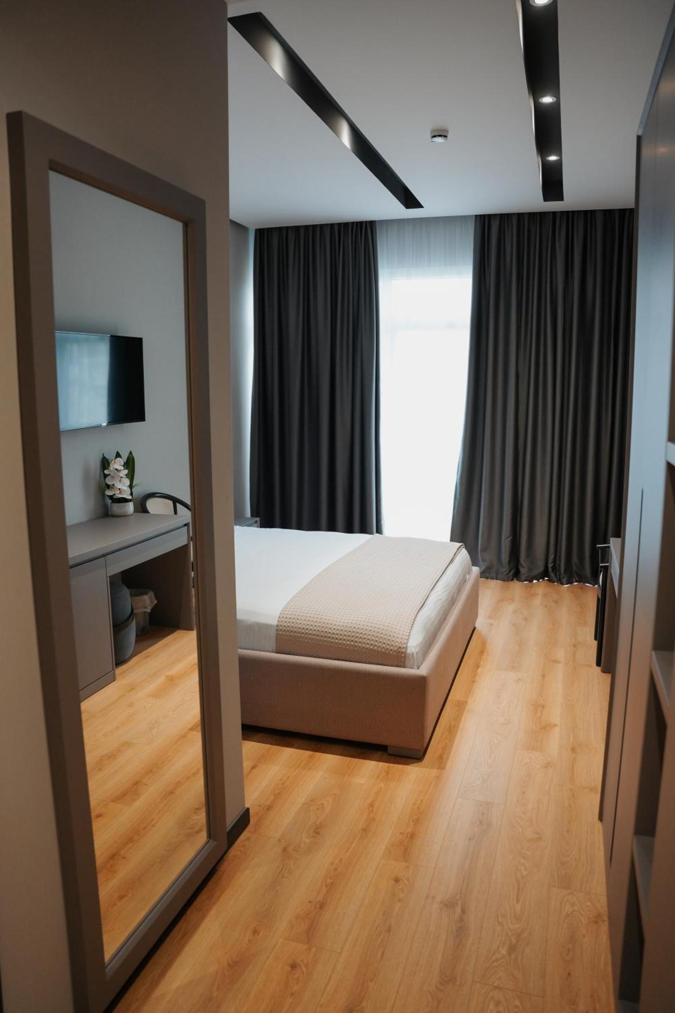 Toer Hotel & Spa Saranda Zewnętrze zdjęcie