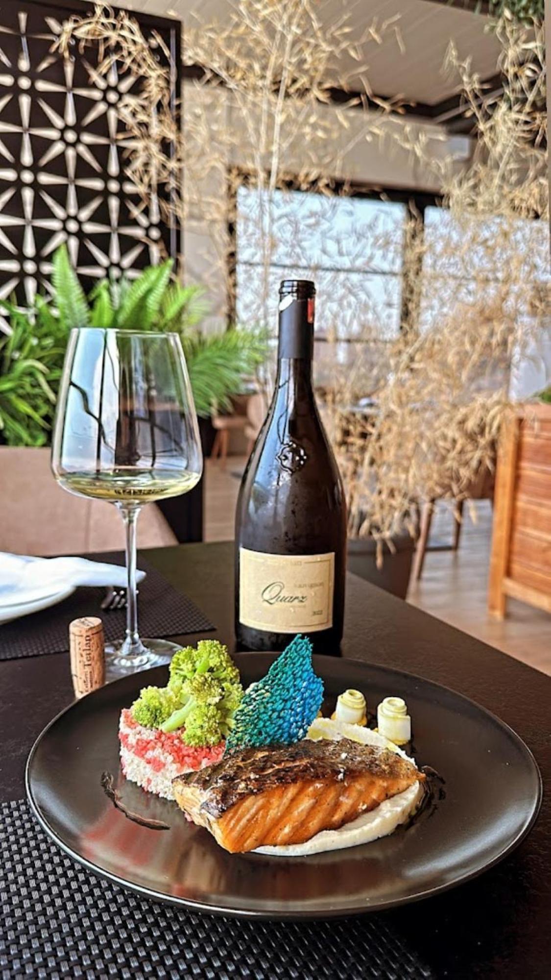 Toer Hotel & Spa Saranda Zewnętrze zdjęcie